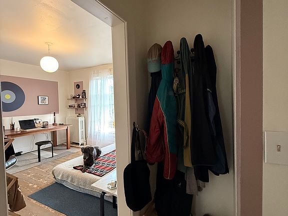 3rd image of 1044 Maxwell Ave #4