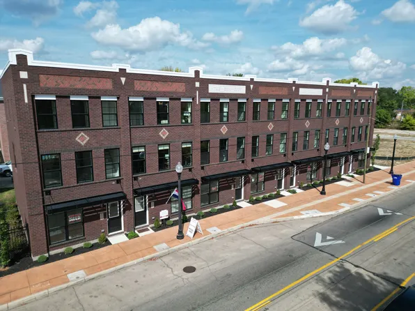 The Aviator Plan, The Townes at Wright Dunbar