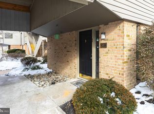 307 Meadowview, Clementon, NJ 08021