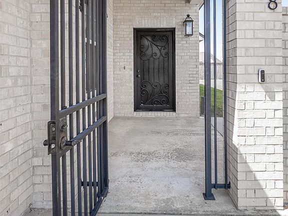 4th image of 108 Vieux Carre Pl