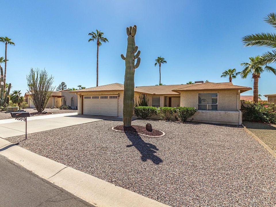 1st image of 25810 S Hollygreen Dr