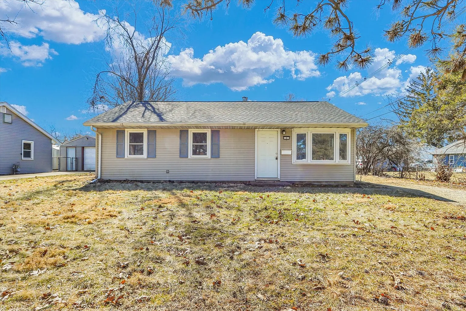 4 Hedge Ct photo 1