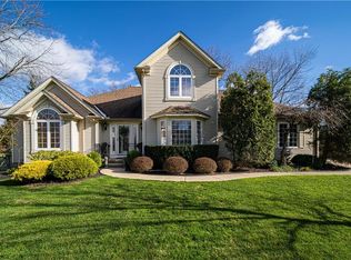 7683 Debonaire Dr, Mentor, OH
