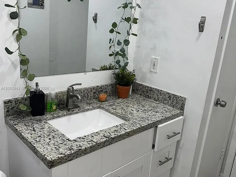 15560 SW 104th Ter #6112 — Photo 10