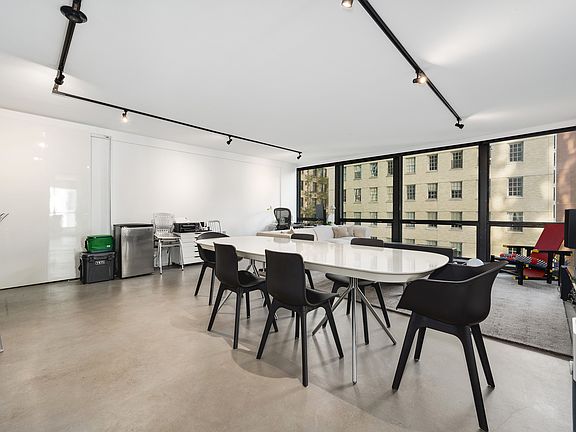 3rd image of 900 N Lake Shore Dr #820