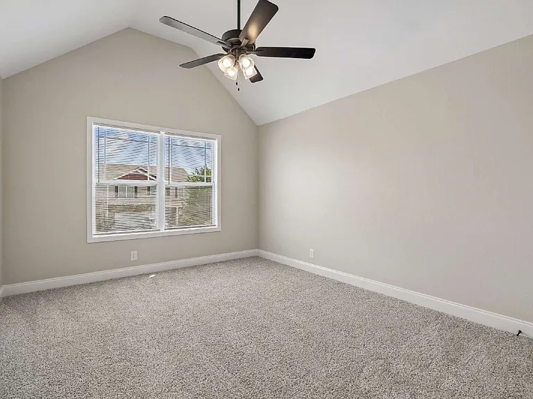 1240 Winterset Dr — Photo 31