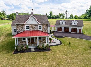 2094 Flowing Springs Rd, Chester Springs, PA 19425