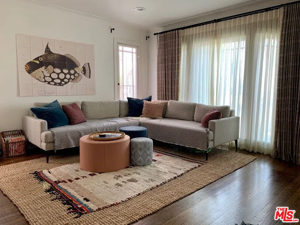 3 bed, 1.5 bath, 1416 sqft, $4,550 — Photo 4