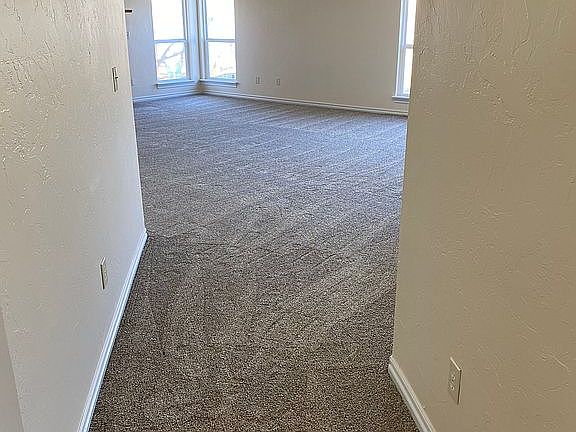 3rd image of 4605 Stag Horn Dr