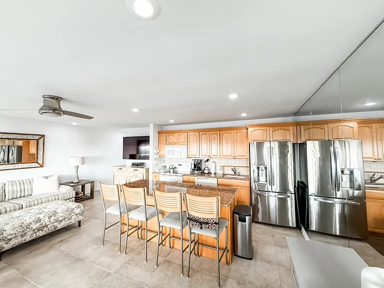 261 Dune Rd #112 — Photo 1