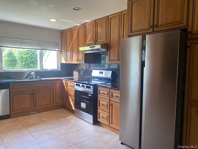 27 Martin Ct — Photo 9