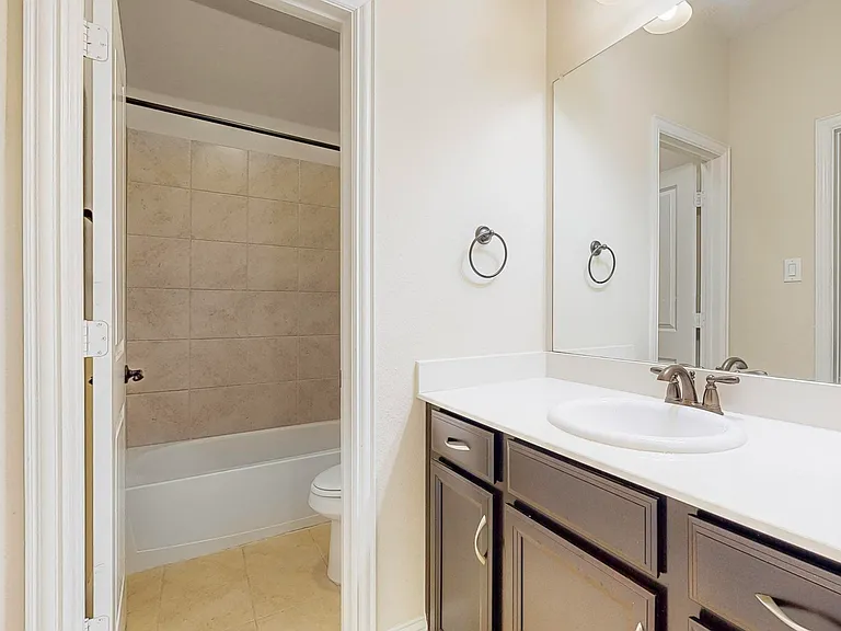 8812 Denstone Dr — Photo 52