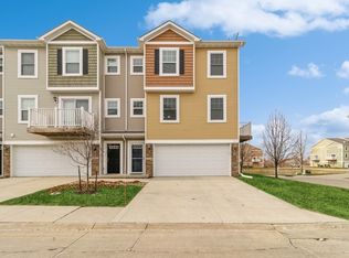 4828 NE McDougal Ln, Ankeny, IA 50021
