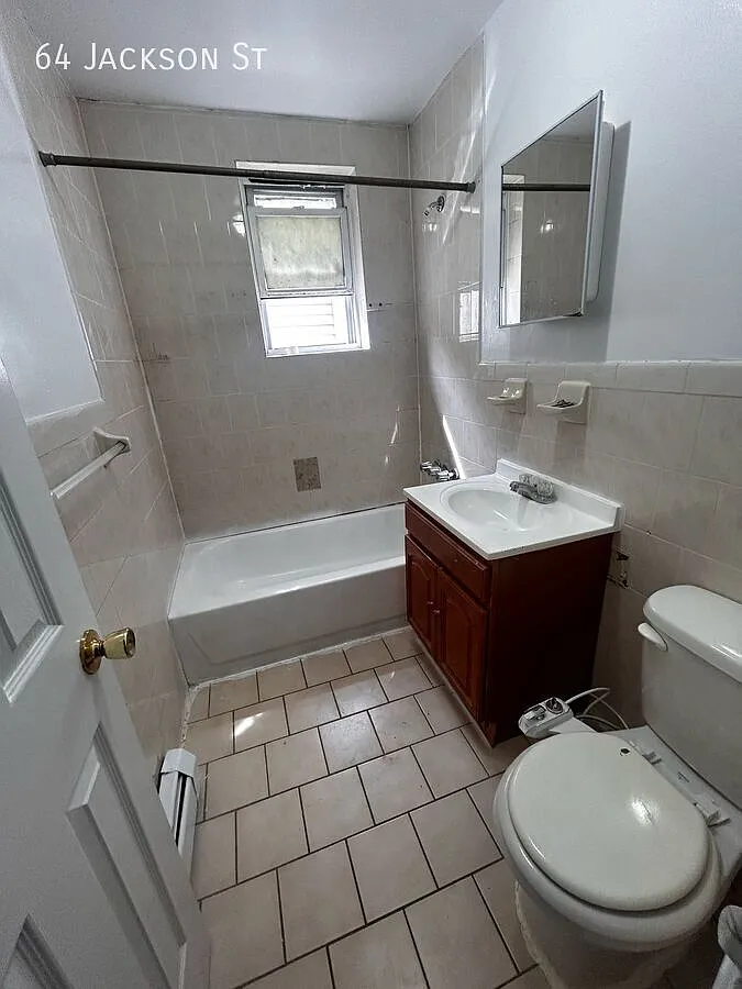 2 bed, $2,400 — Photo 3