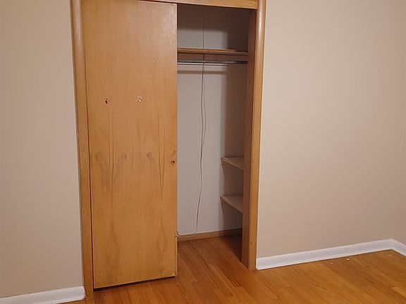 5th image of 1322 W Thompson Ave