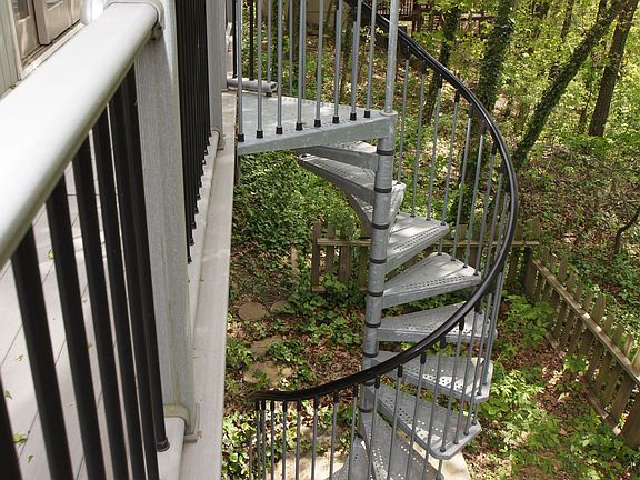 Spiral Staircase/Deck