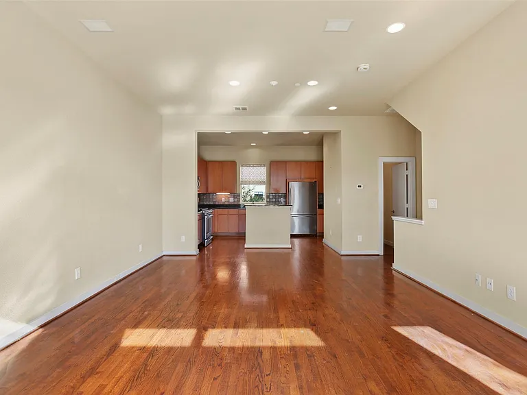 3800 Holland Ave #4 — Photo 18