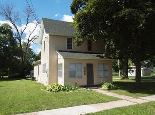 135 South St, Sharon, WI 53585