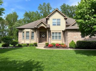1089 White Willow Ln, Chesterton, IN 46304