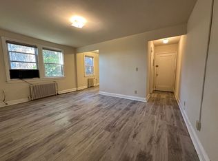 4585 MacArthur Blvd NW, Washington, DC 20007