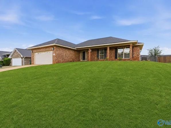 132 Bridge Crest Dr, Harvest, AL 35749