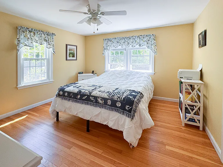 182 Beacon St — Photo 14