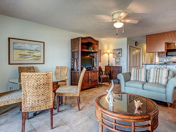 4th image of 1311 S Lake Park Boulevard #17a