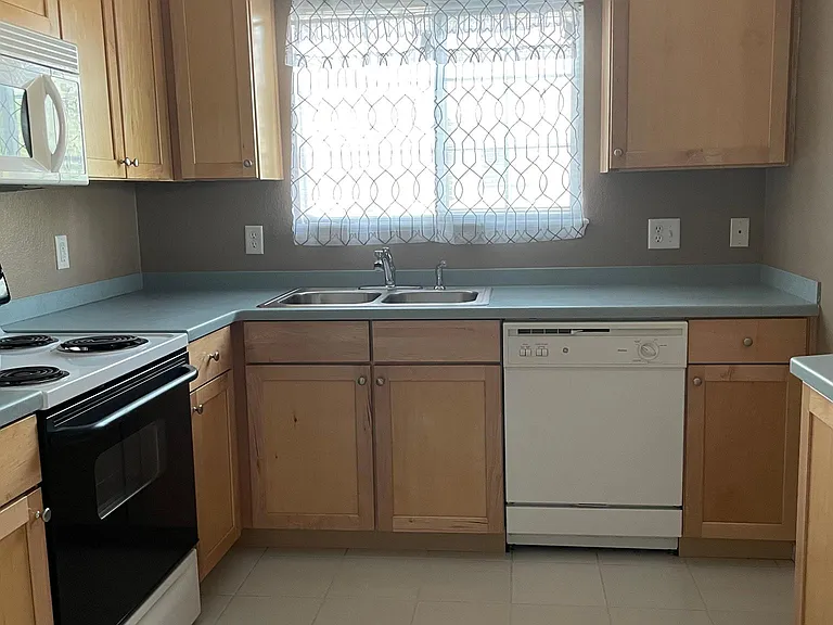 Sunny Kitchen