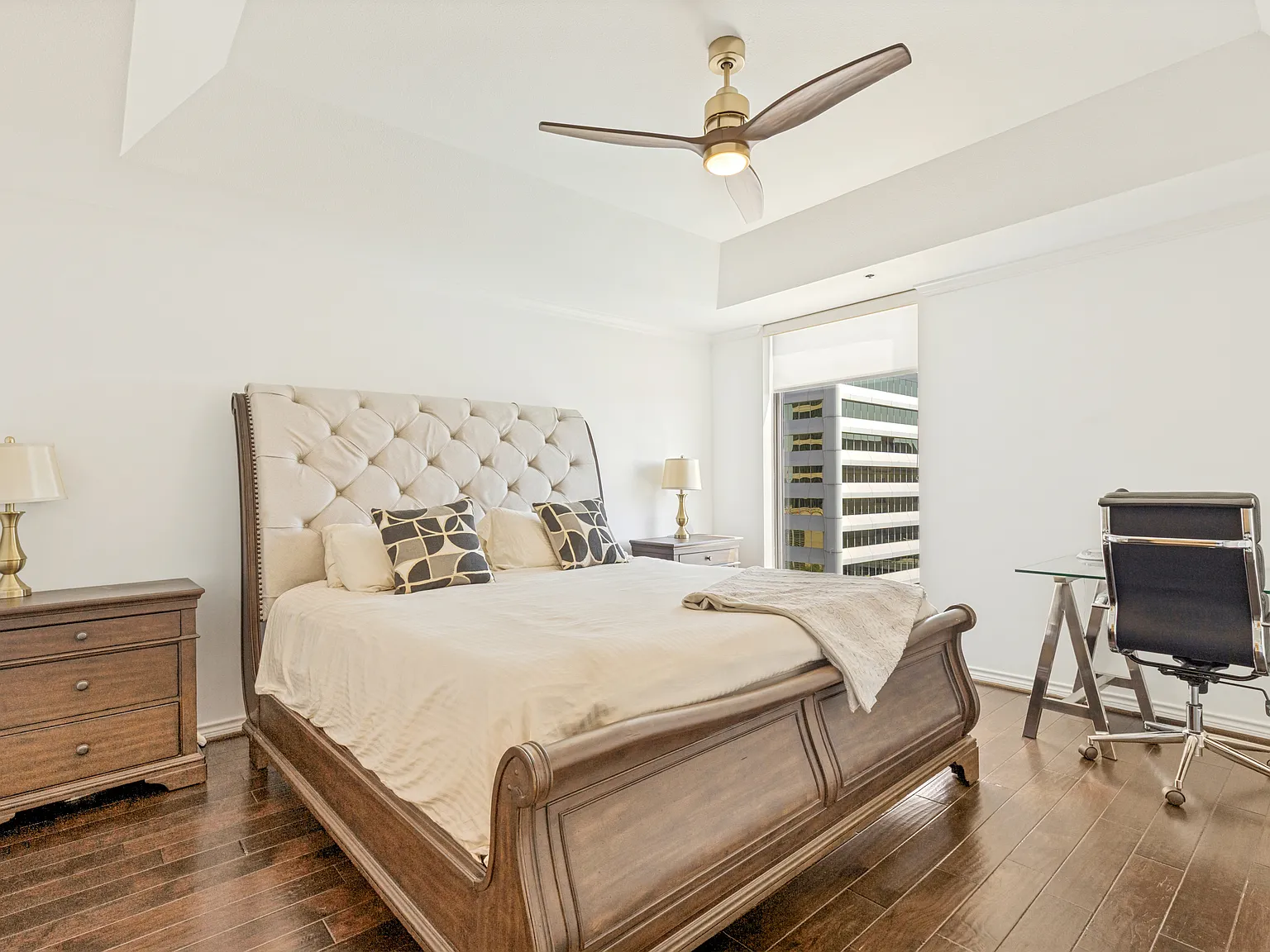 2 bed, 1375 sqft, $4,150 — Photo 4