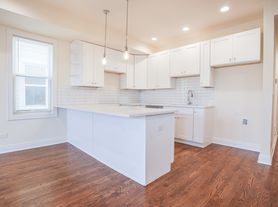 2342 N Lawndale Ave, Chicago, IL