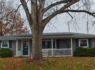 2417 12th St, Silvis, IL 61282