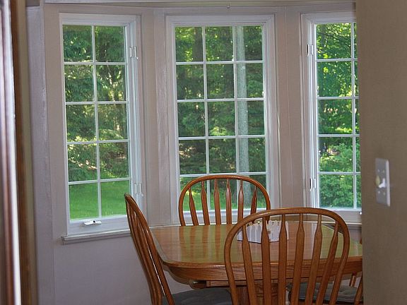 5th image of 5848 Oak Creek Ln