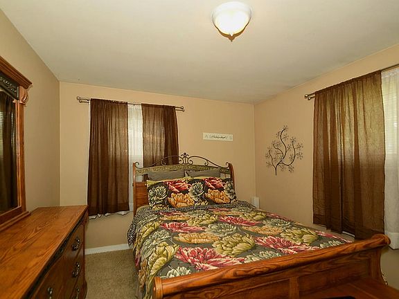 4th image of 11524 E Grace Ave