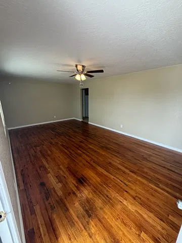 128 E Manana Blvd — Photo 3