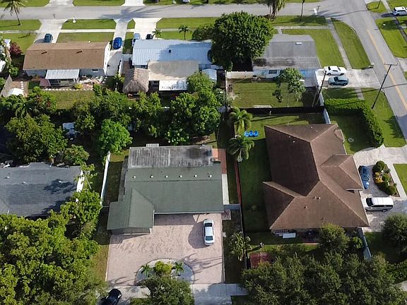 3rd image of 3335 10th Avenue N
