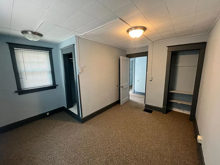 128 E Davenport St — Photo 5