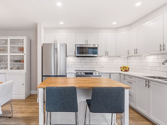 4th image of 38 Compata Way
