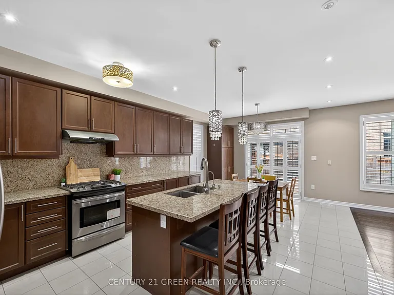 50 Bellcrest Rd — Photo 10