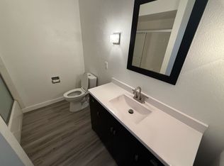 2260 Rockspring Rd APT 15, Toledo, OH 43614