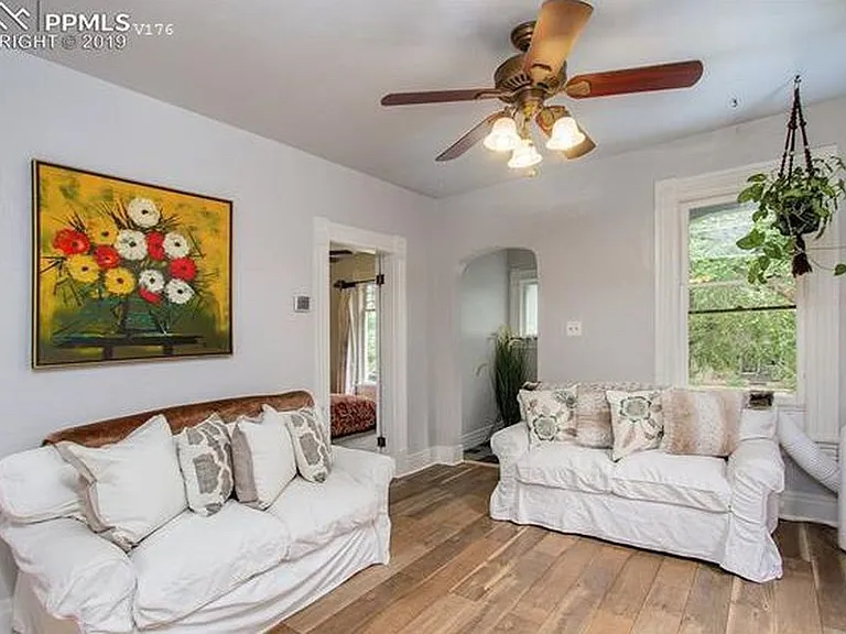 716 N Walnut St — Photo 29