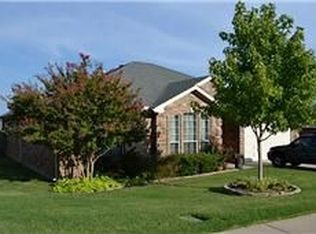 1165 Briar Creek Dr, Benbrook, TX 76126