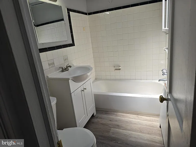 7504 Greenhill Rd #2 — Photo 8