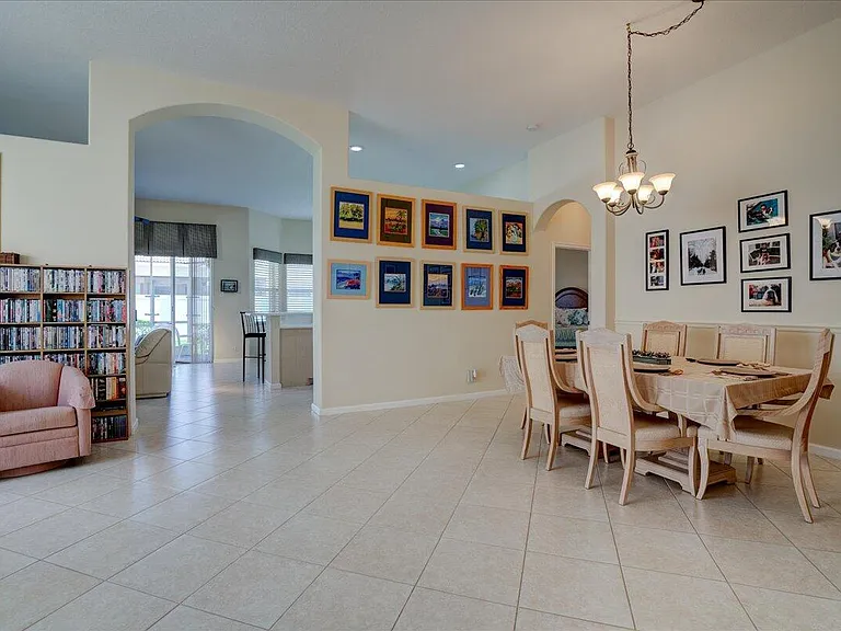 15323 Fiorenza Cir — Photo 15