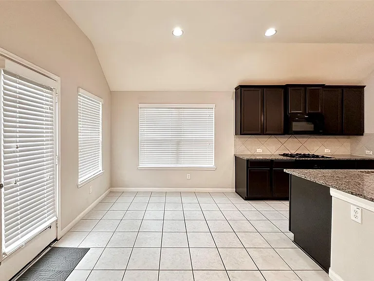 26950 Churchill Gate Ln — Photo 11