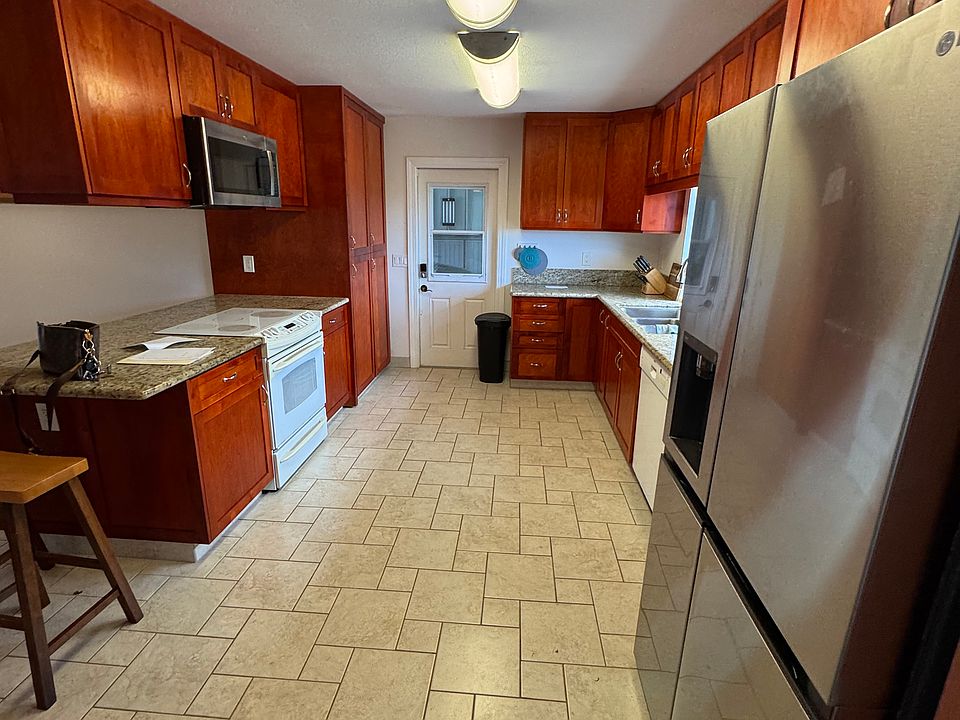 Beautiful large open concept kitchen. Lots of storage with fairly new appliances.