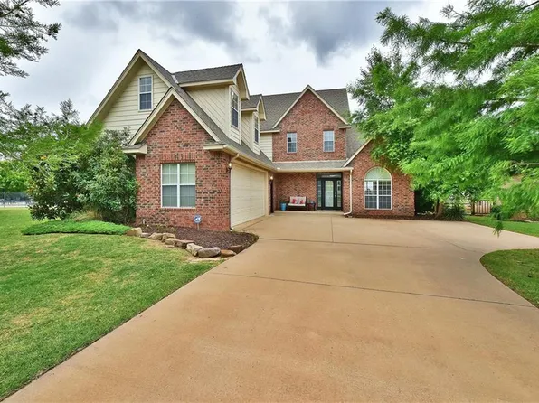 3116 Longmeadow, Edmond, OK 73003