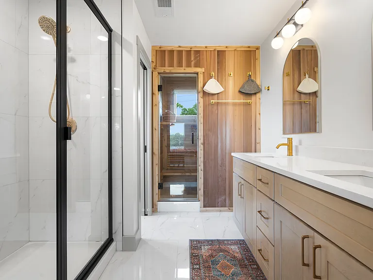 530 Continental Dr — Photo 20