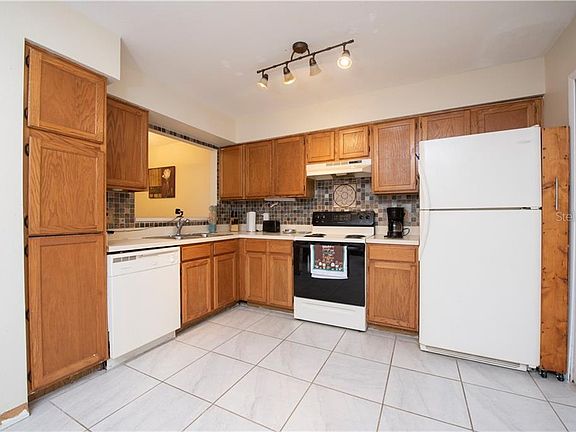 2nd image of 2848 Revere Ct