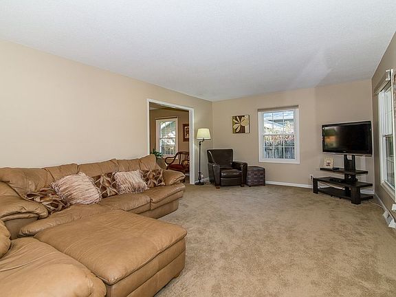 5th image of 213 Brentwood Dr NE
