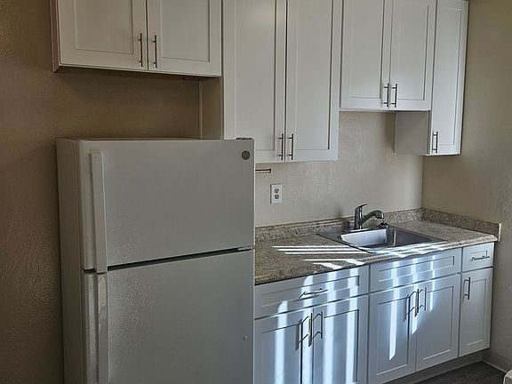 3rd image of 1635-1641 Parker Ave #1641D